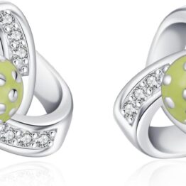 High-end silver stud earrings with a design touch T10015