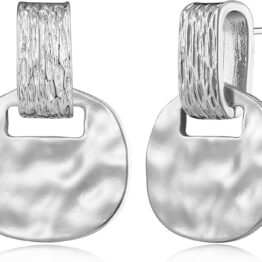 Hammer-pattern and wave-pattern design earrings CH0024